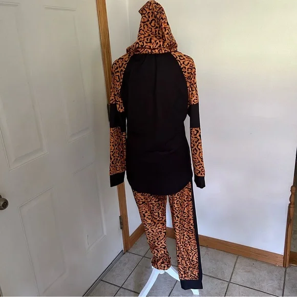 Animal Print Track Suit, Pants and Hoodie set - Picture 7 of 13